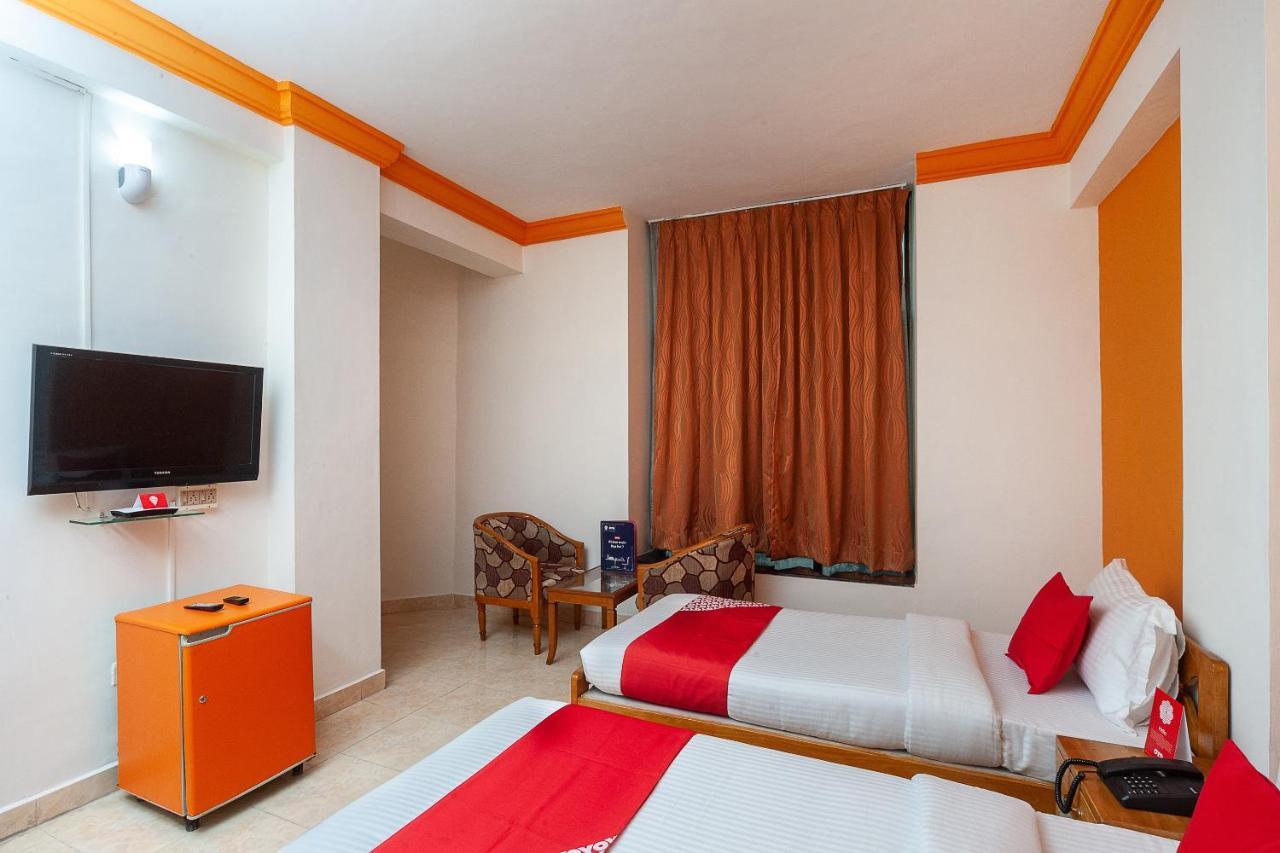 Hotel Manhattan Chennai Exterior photo