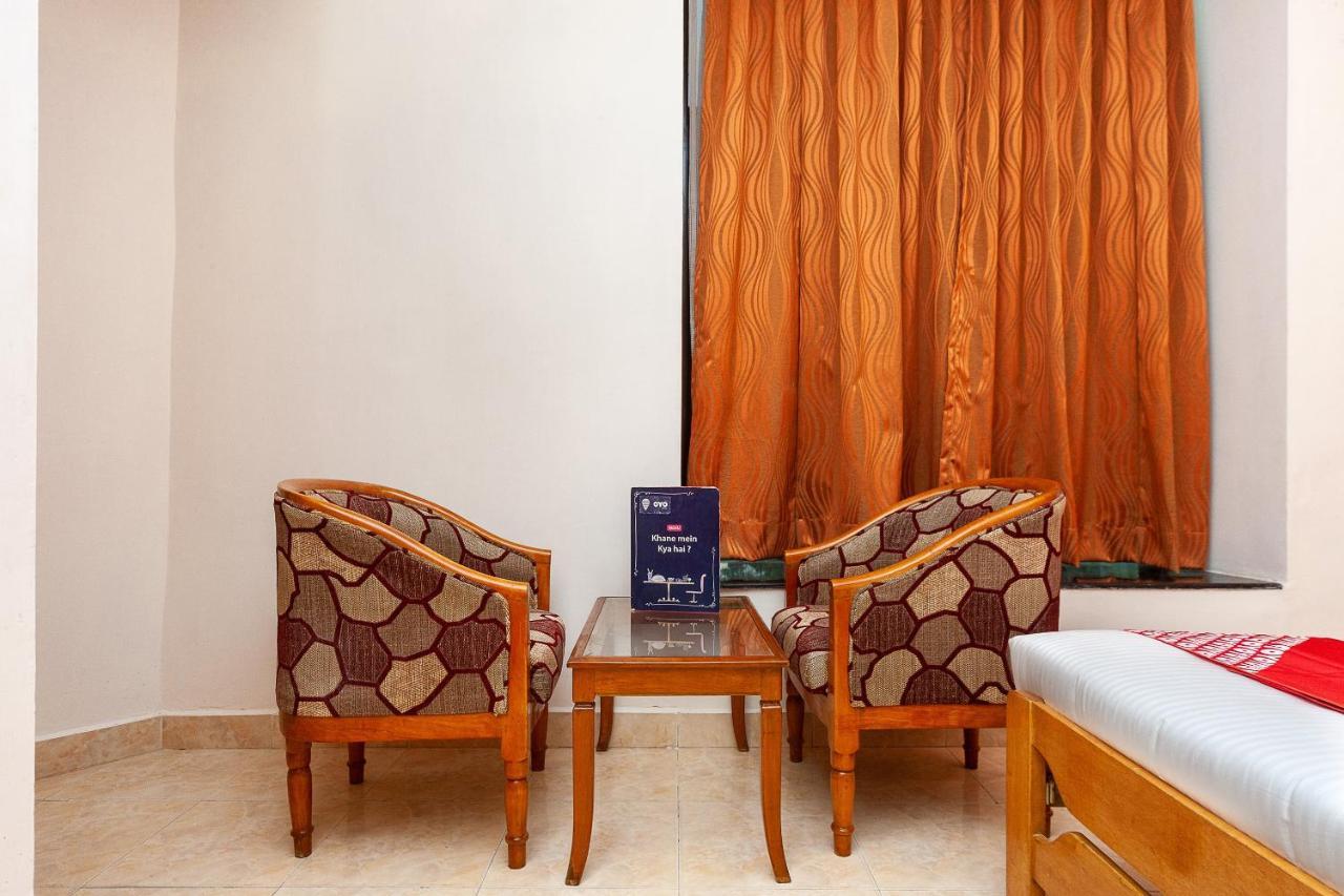 Hotel Manhattan Chennai Exterior photo