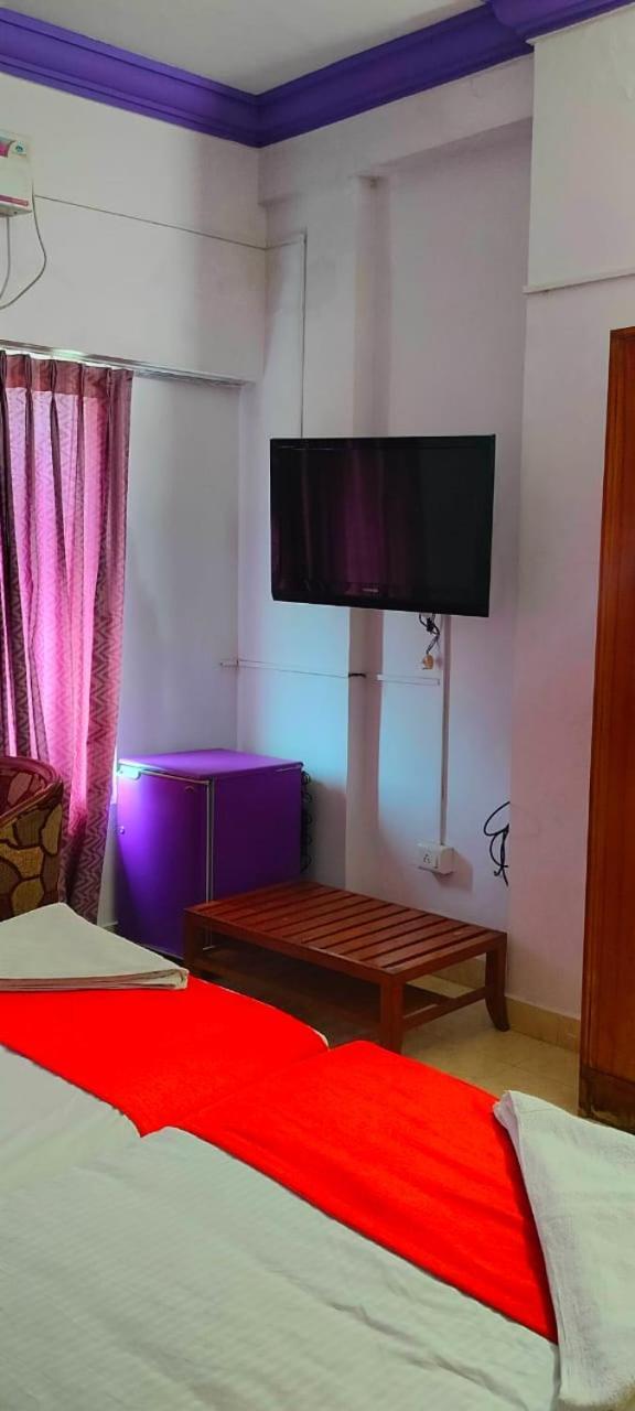 Hotel Manhattan Chennai Exterior photo