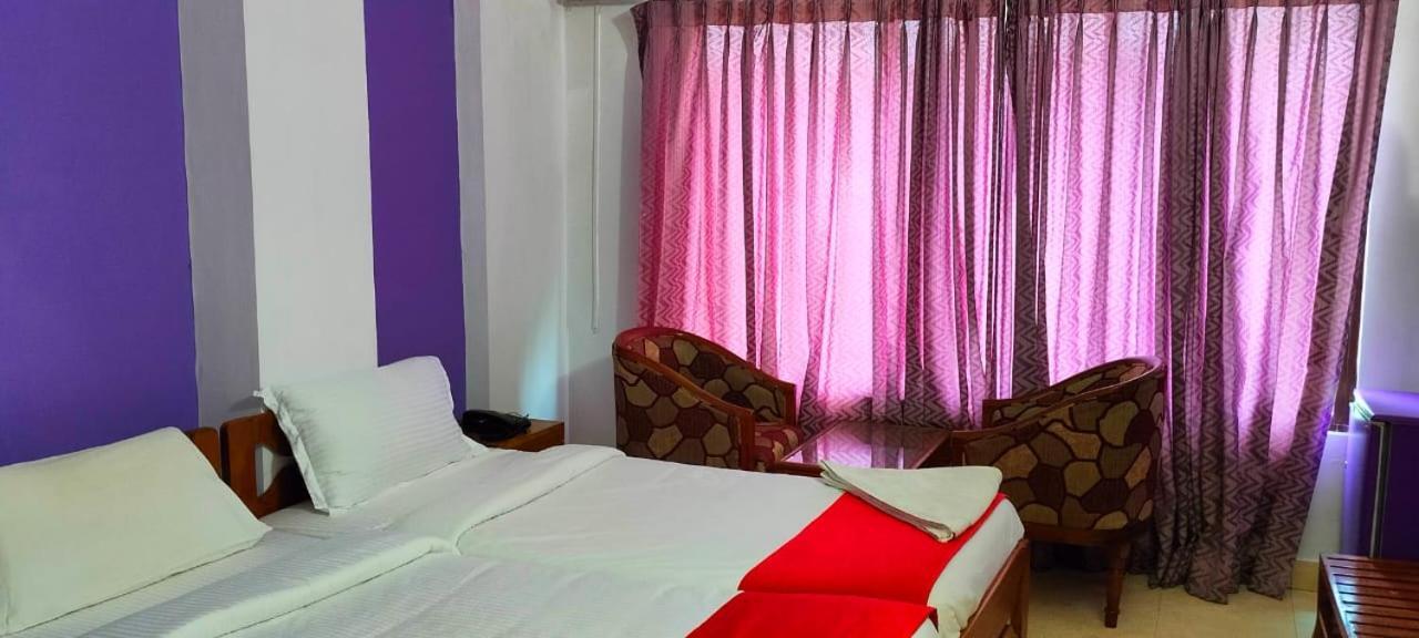 Hotel Manhattan Chennai Exterior photo